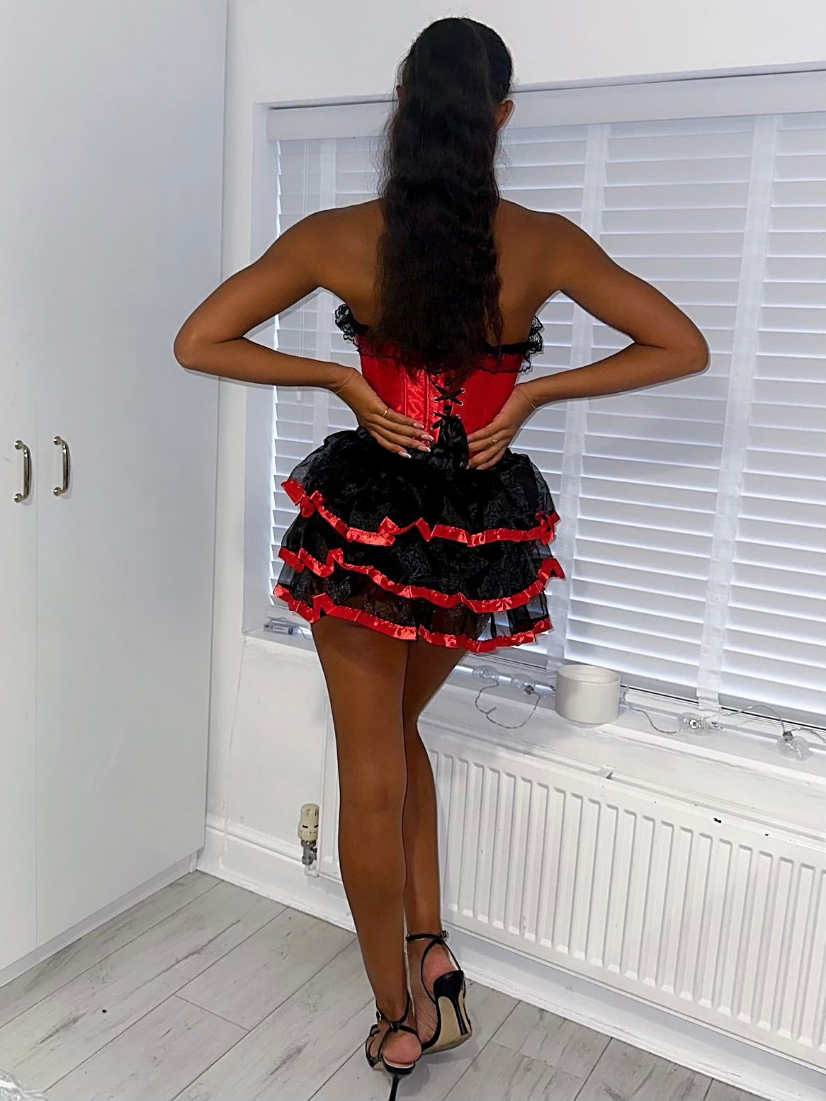 CABARET INSPIRED SET