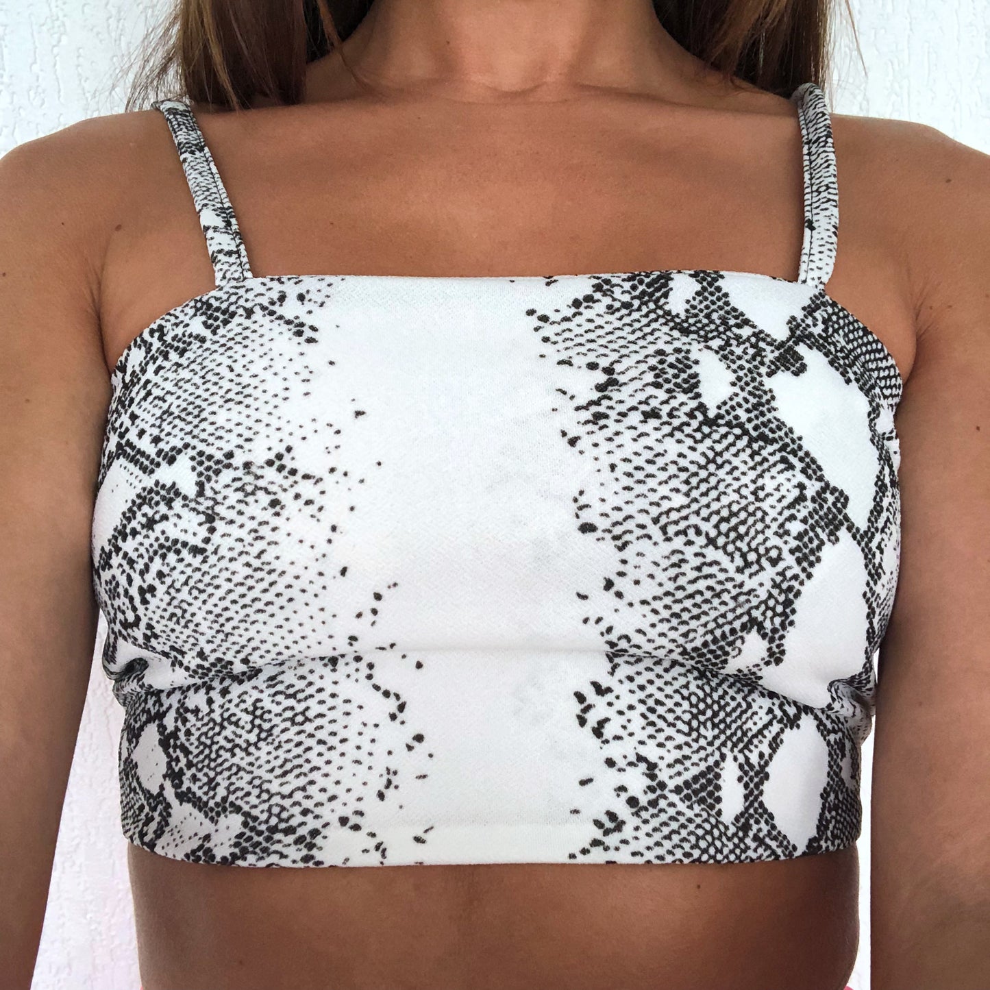 SNAKE PRINT CROP TOP