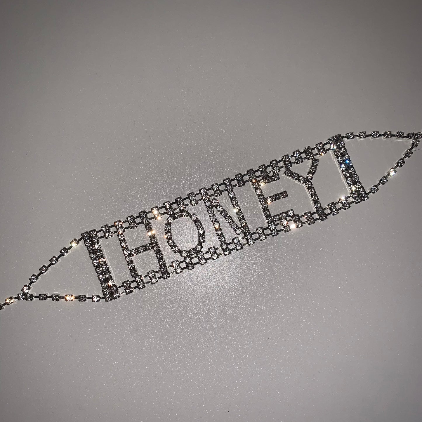 HONEY DIAMANTE CHOKER