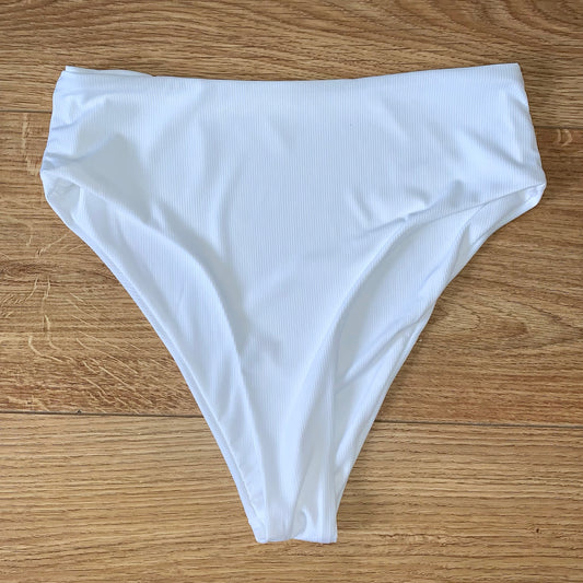 WHITE UNDERGARMENTS - A MUST HAVE FOR UNDER OUR OUTFITS ❤️‍🔥