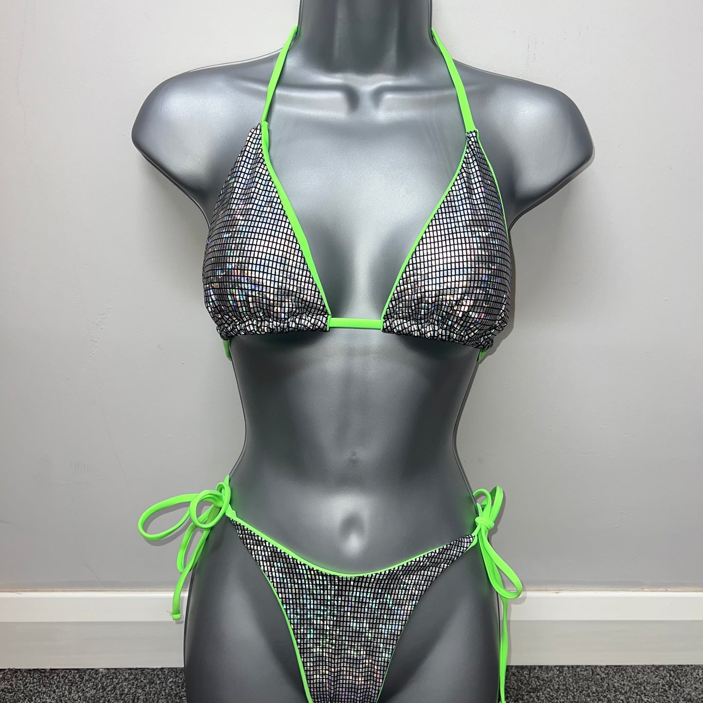 SPARKLY CONTRAST GREEN BIKINI