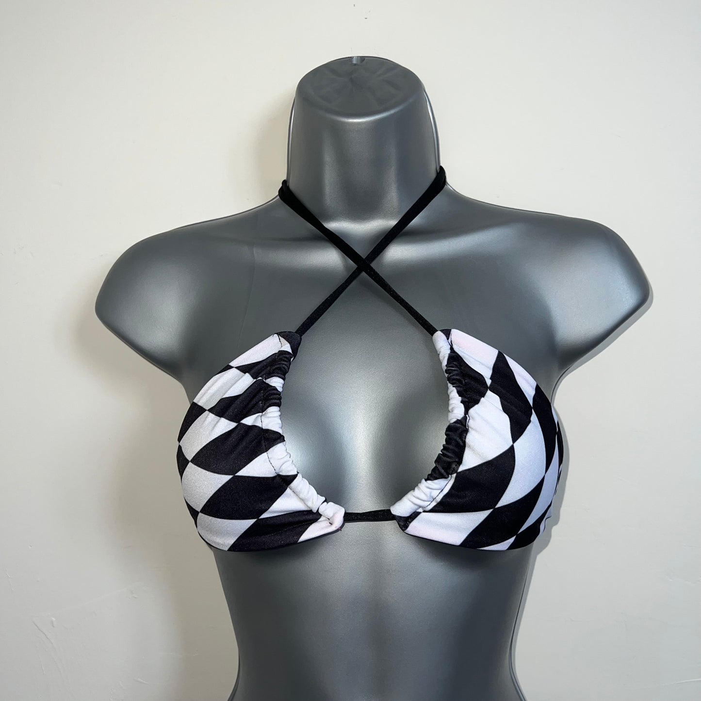 HANDMADE MONOCHROME TRIANGLE BIKINI TOP