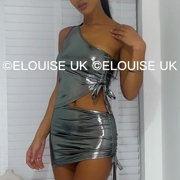 SILVER METALLIC TWO PIECE