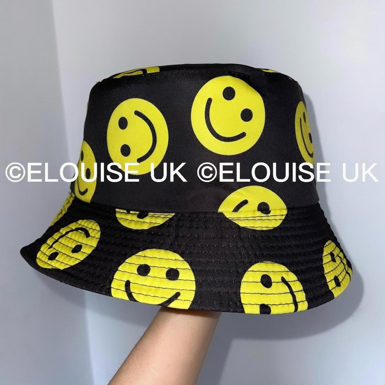 SMILEY FACE BUCKET HAT